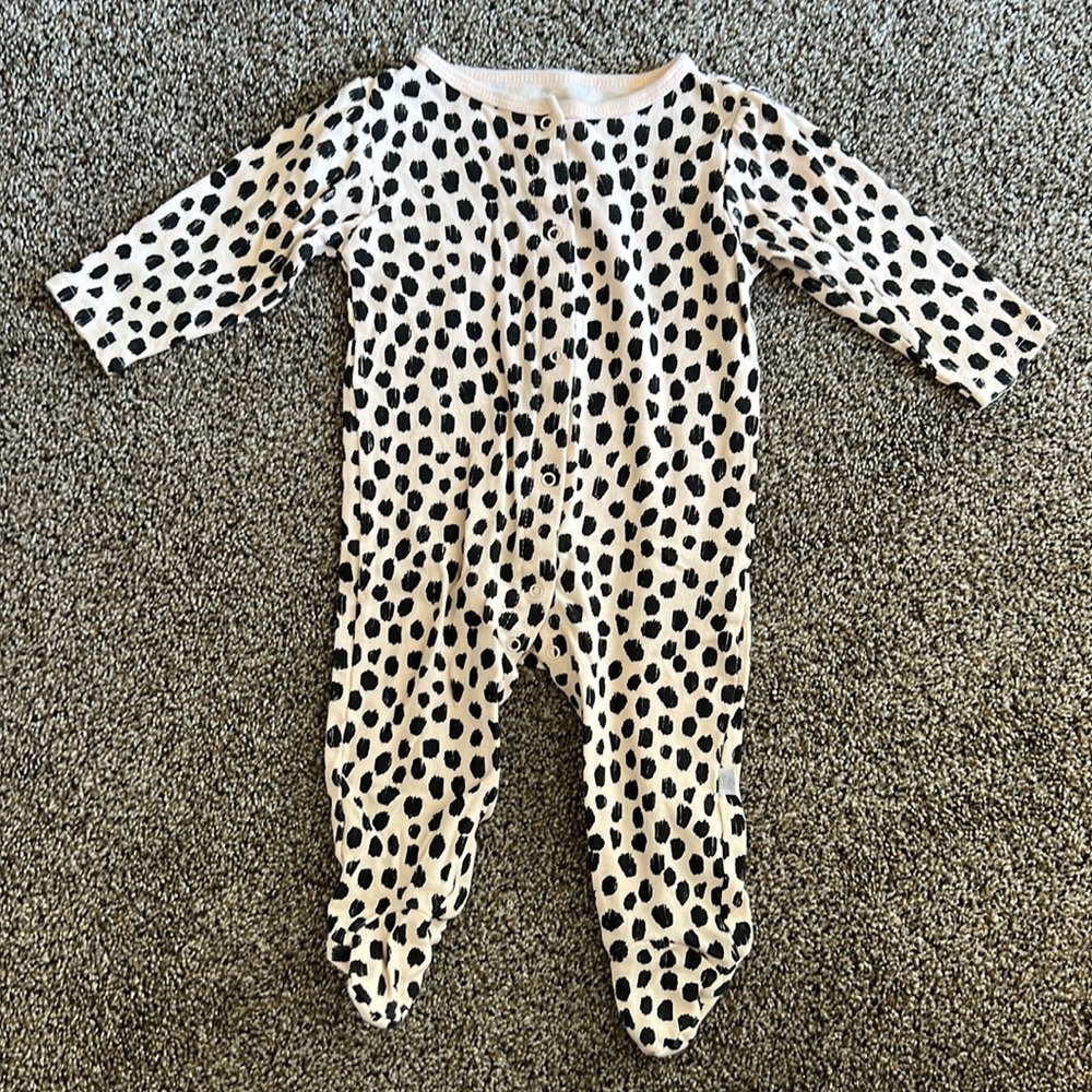 Rosie Pope animal print Footy pajamas, size 6 to 9 months